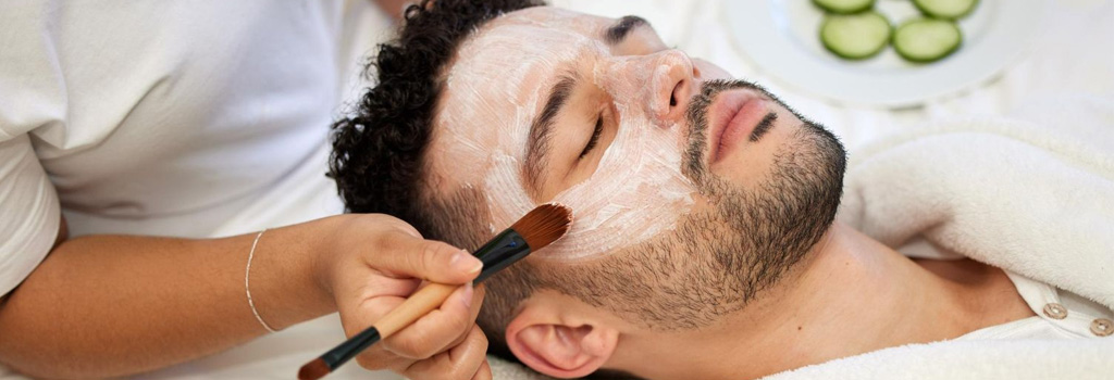 men blackhead removal in Bangkok