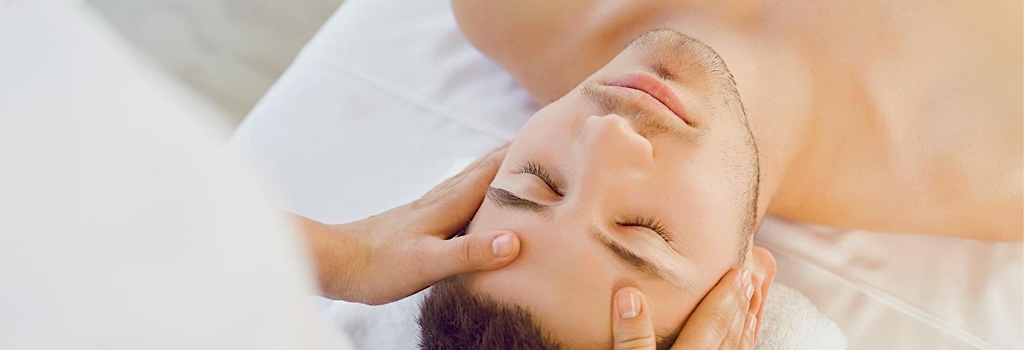 men's facial treatment in Bangkok
